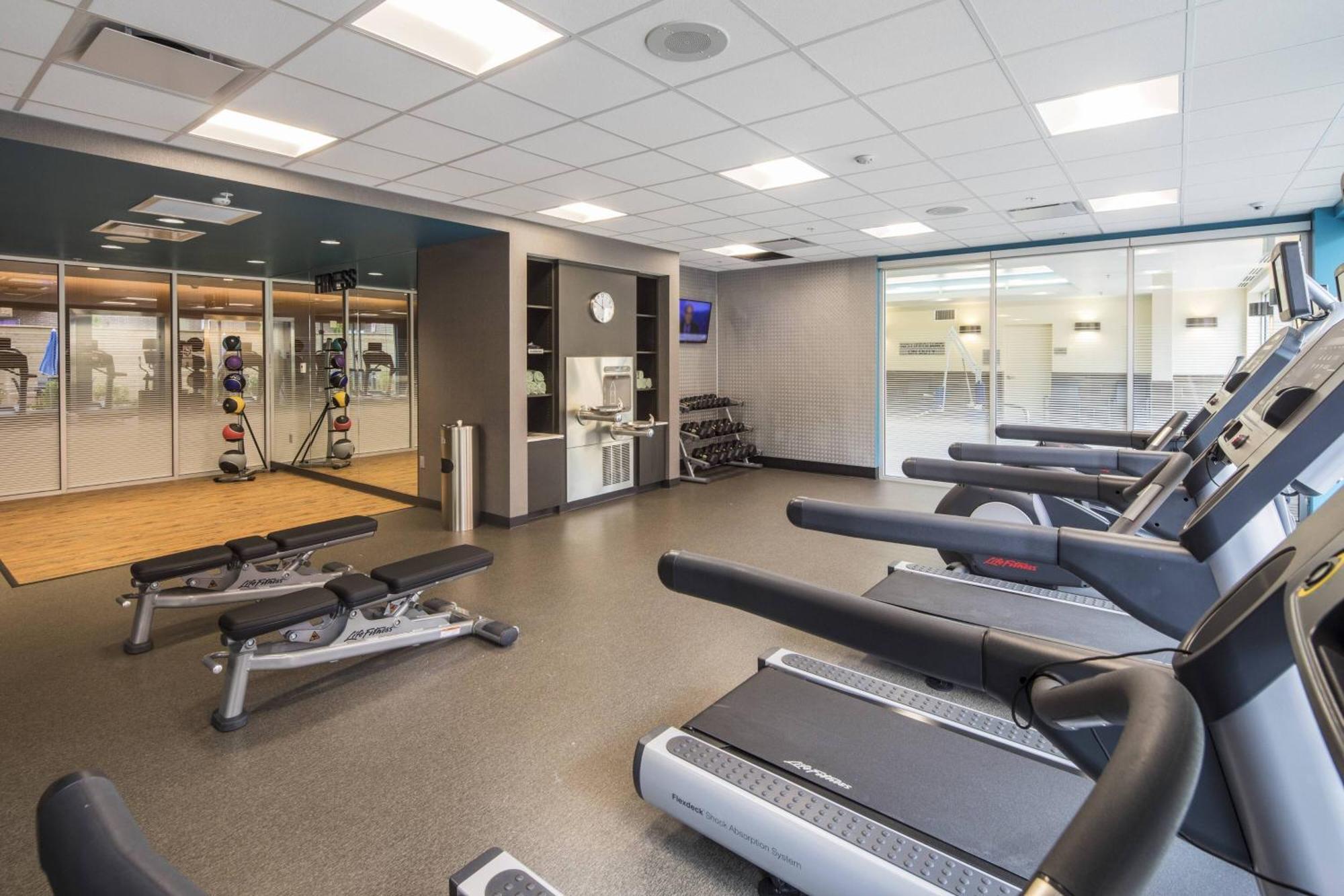 Fairfield Inn & Suites By Marriott Pittsburgh North/Mccandless Crossing McCandless Township Ngoại thất bức ảnh